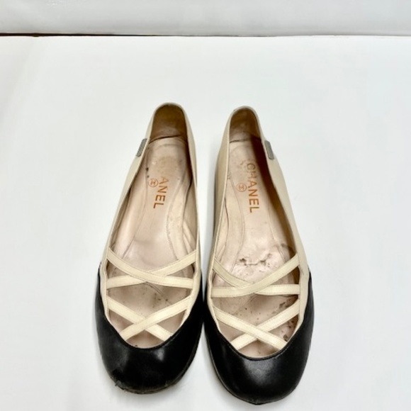 Vintage Authentic CHANEL flats Ballet Core Style  Incredible 37.5 - Picture 2 of 6